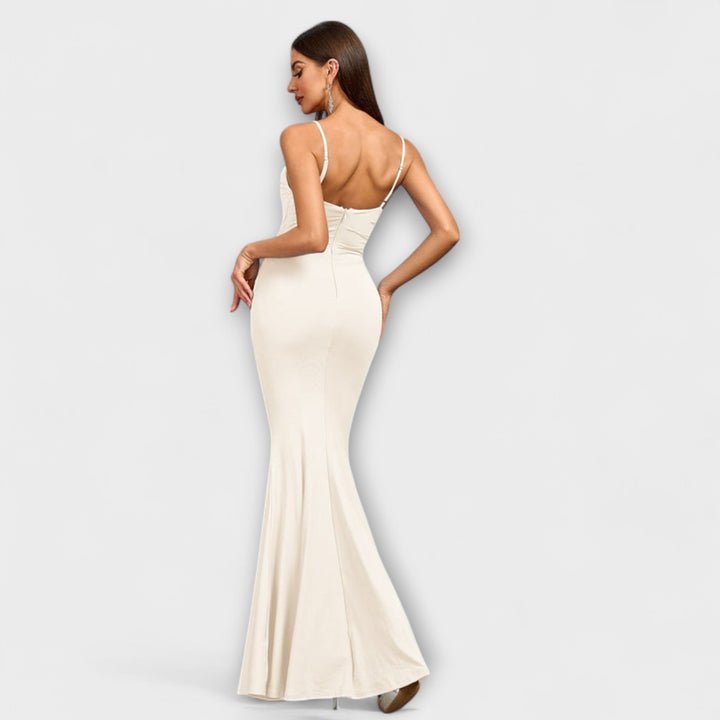 Callie - Elegant Ruffle Dress